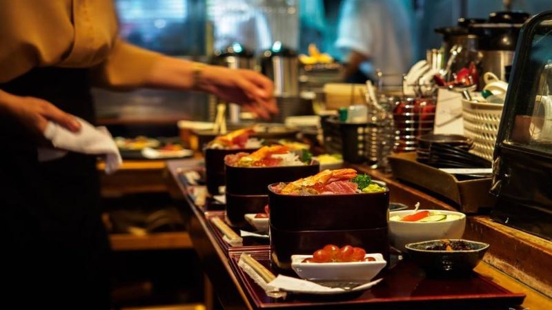 小标题：预制菜，上班族的新宠